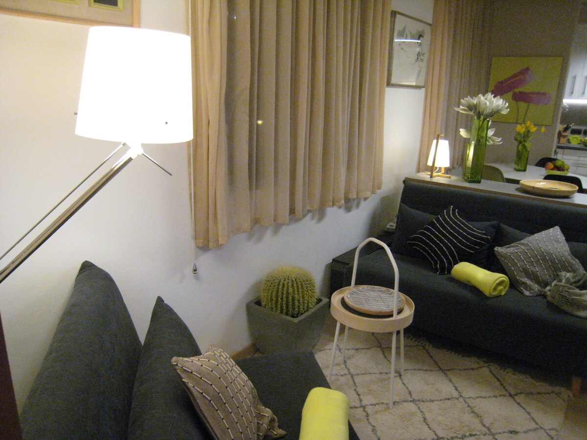Successful Airbnb property: New Bolzano downtown-centro+box (optional) in Bolzano
