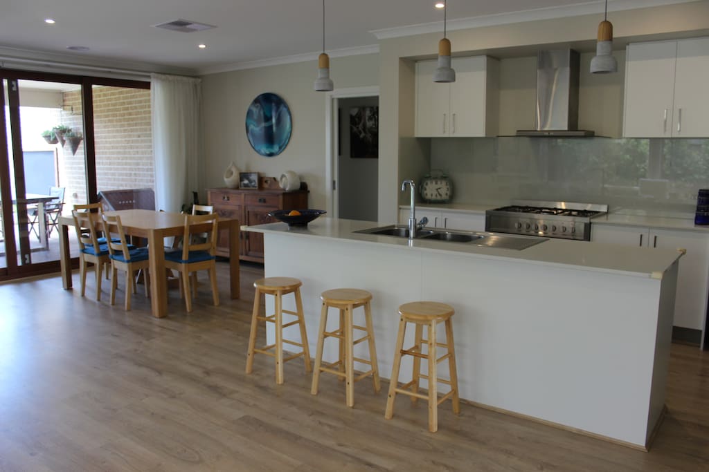 Open plan kitchen dining