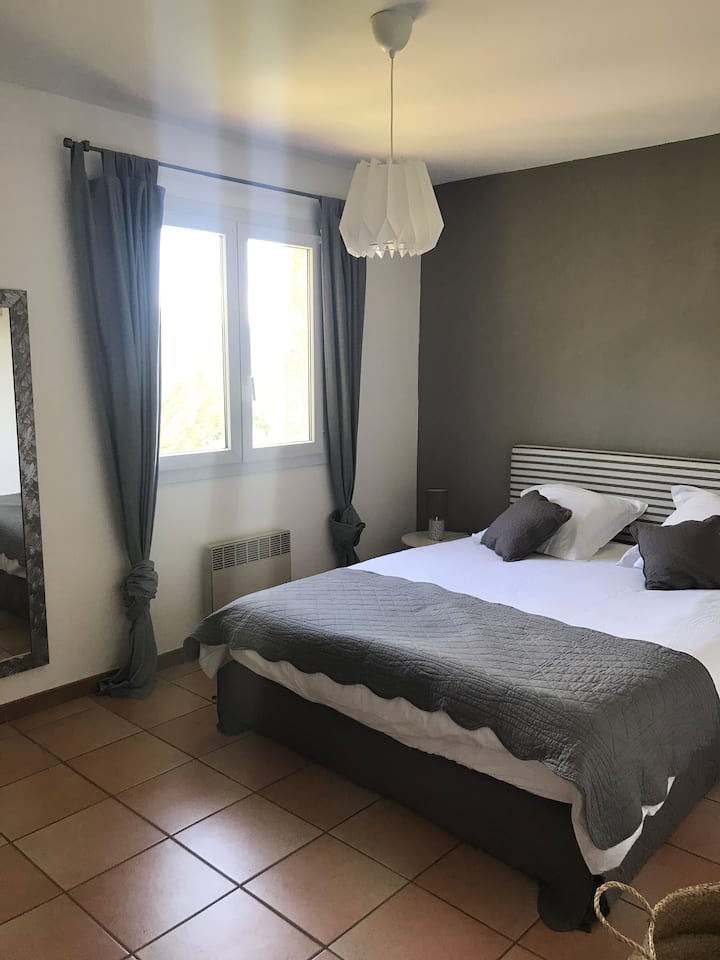 საძინებელი 2