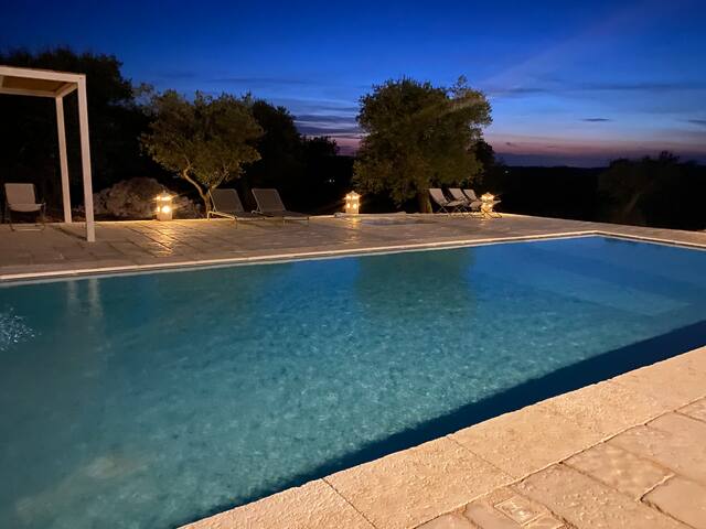 “Trullo dei loti” in Valle d’Itria con piscina gallery image 2