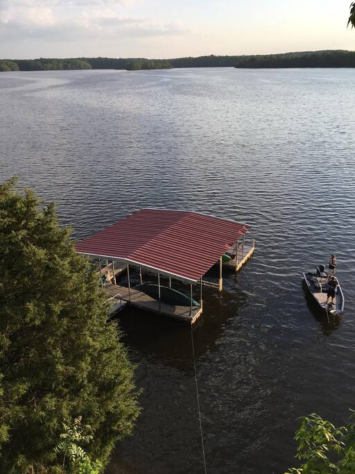 WHATAVIEW Lakehouse and Dock on Tims Ford Lake Houses for Rent in Winchester, Tennessee