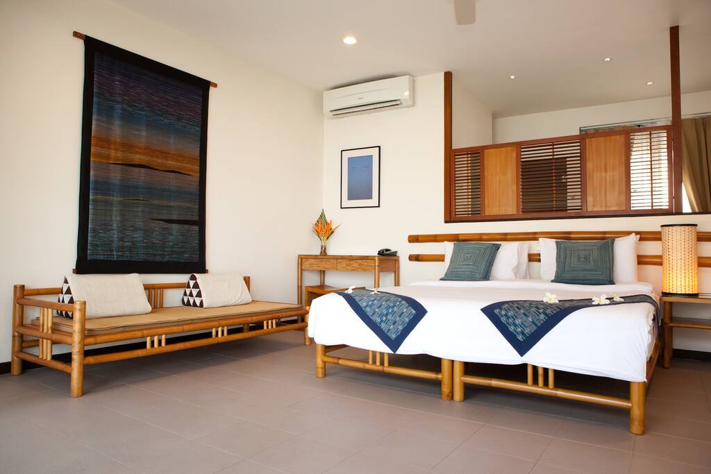 Deluxe Double or Twin Beds