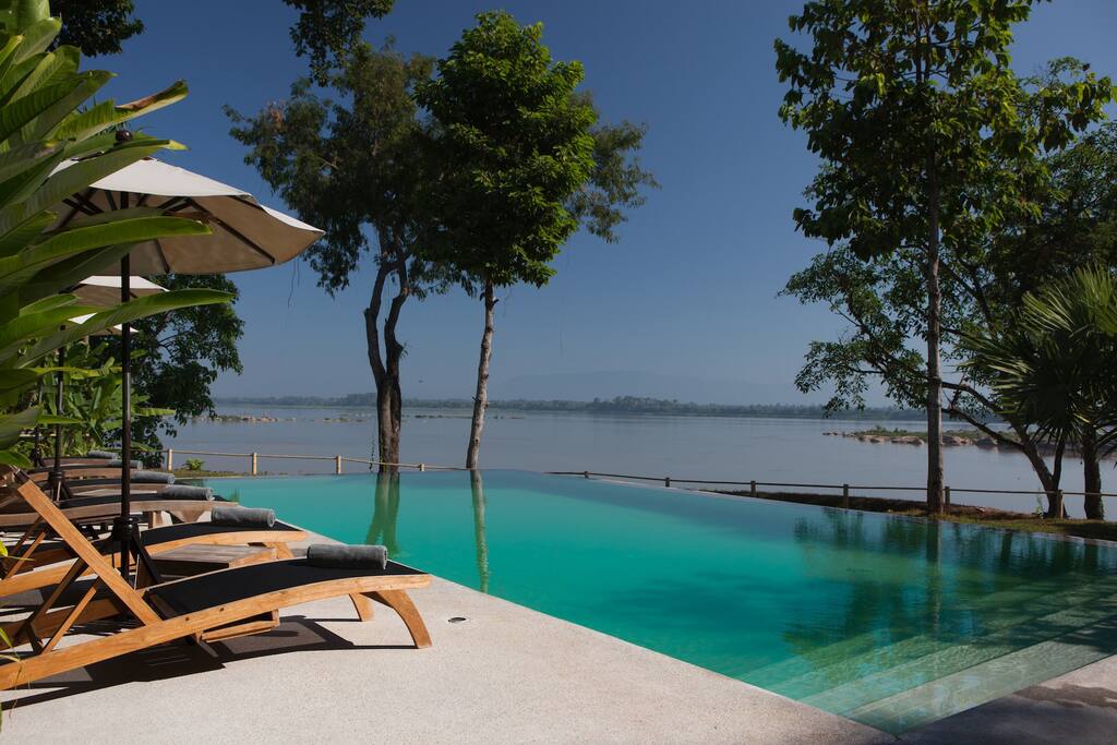 Infinity Pool