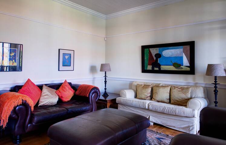 Familiehuis in St James Kaapstad gallery image 4