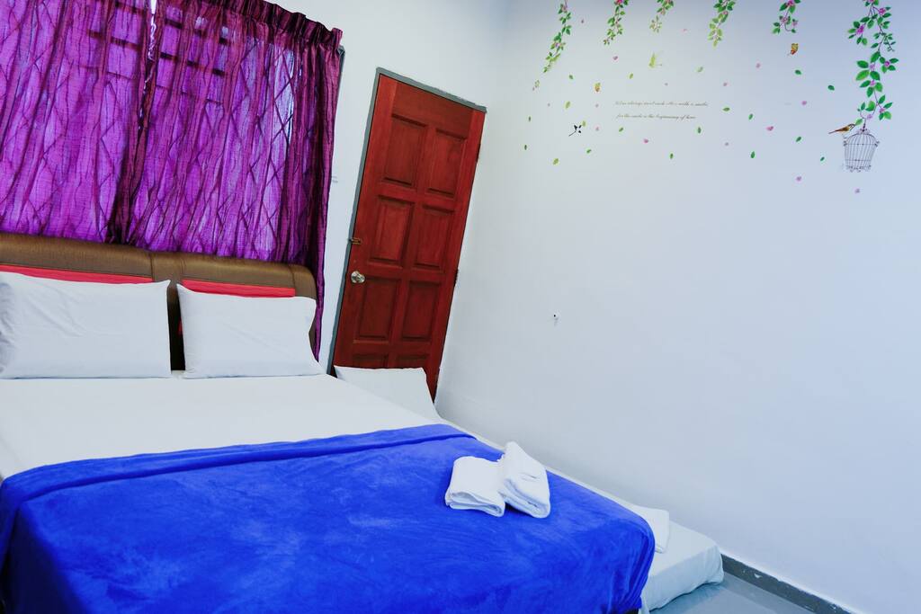 BEDROOM 1