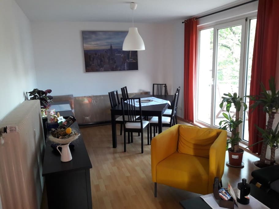 Living Room - Wohnzimmer