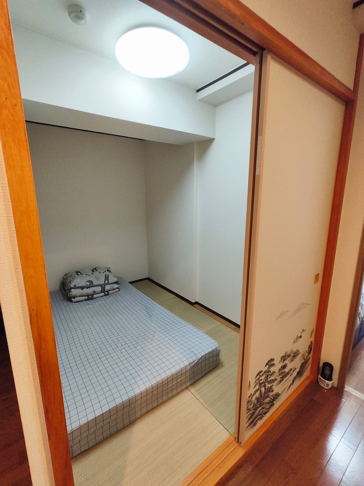 غرفة النوم 2