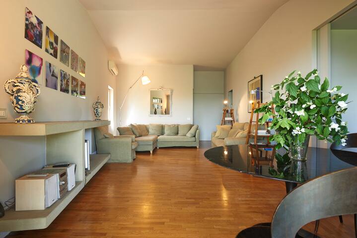 Views & pool 1mile from city center gallery image 3