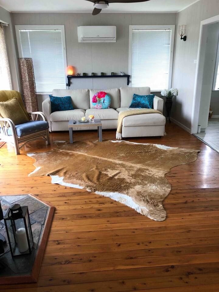 Homely 2 Bedroom Cottage Close To Town And Shops - Tenterfield