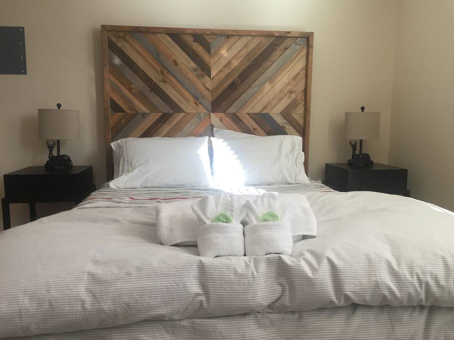 Queen Bed with quality linens