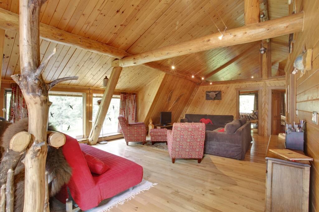 Spacious living area