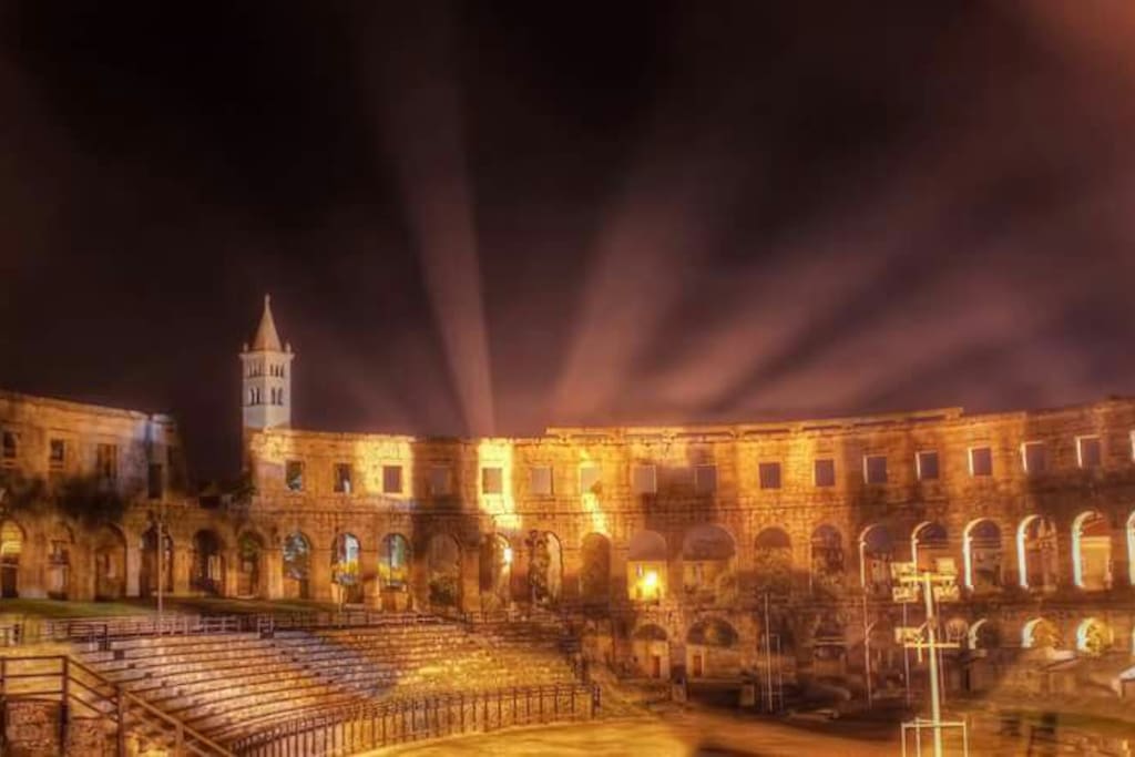 Arena