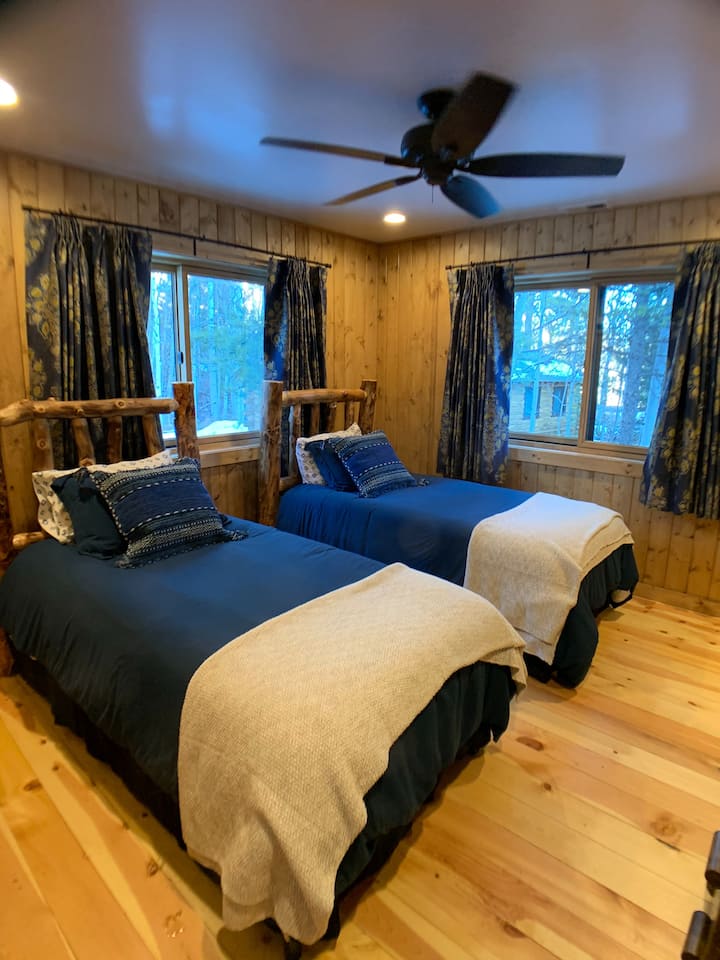 Chumba cha kulala cha wageni katika Nyumba Kuu