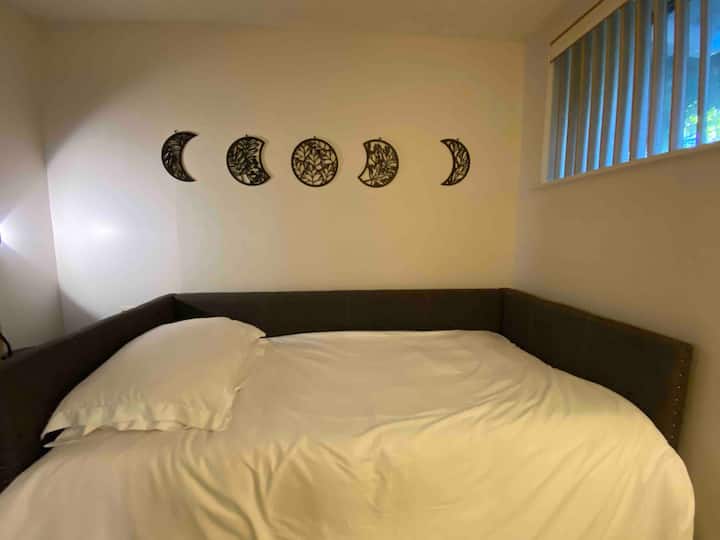 Bedroom 2 with Twin trundle