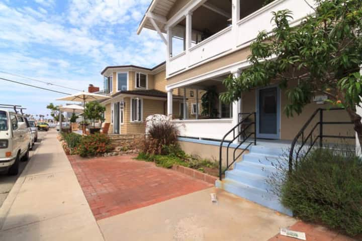 Historic Top Unit on Balboa Island