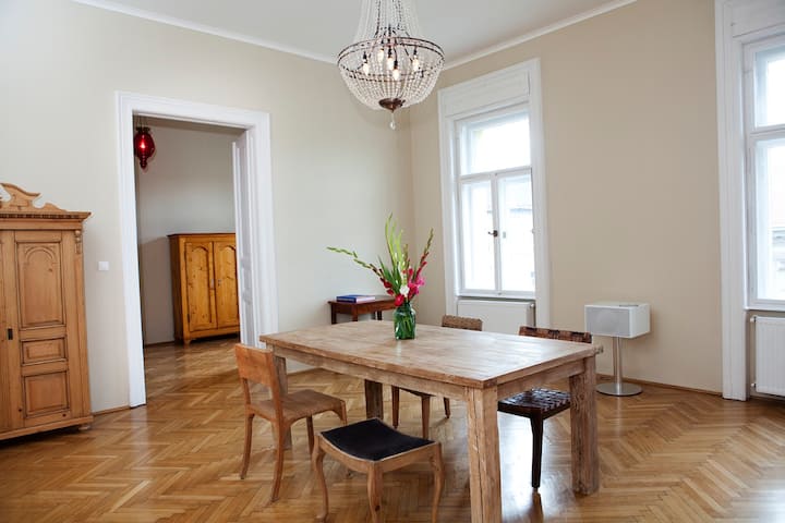 12happysleepers On 245 Sqm New Wohnungen Zur Miete In Budapest Budapest Ungarn
