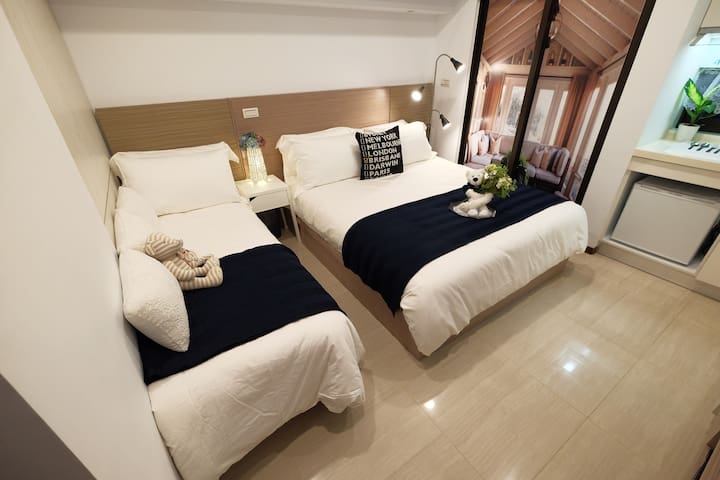 New BUILT! Luxury Studio near Ximending 2-3 ☺