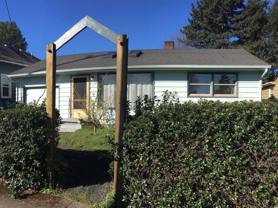 Cute bungalow with huge back yard in the hip Arbor Lodge neighborhood.