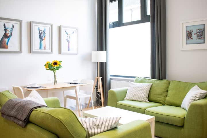 Modern 1bd + 2sbd Ground Floor Flat In Greenwich - Greenwich
