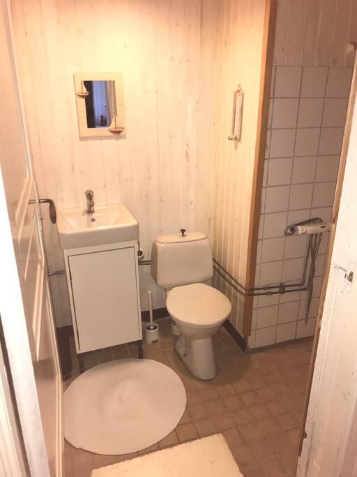 Toalett och dusch