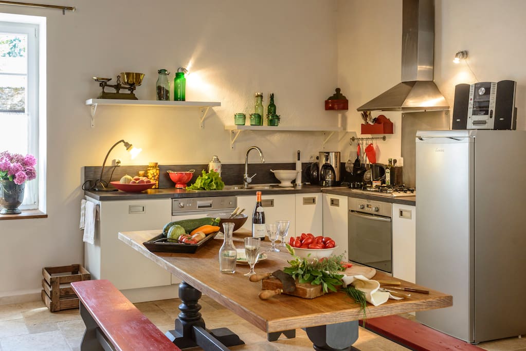 la cuisine ouverte sur le salon