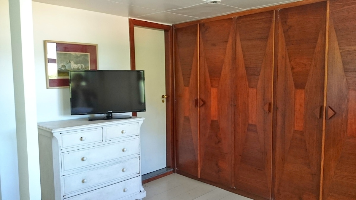   חדר שינה מס '1  לאחר מכן