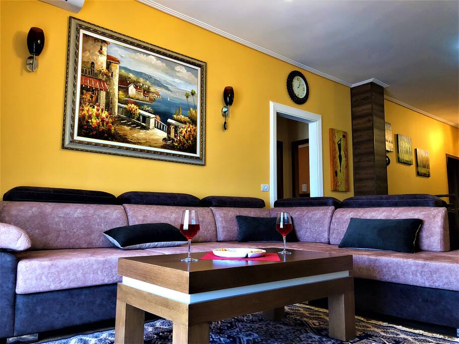 The dream living-room that Holidreamstic turns into reality.