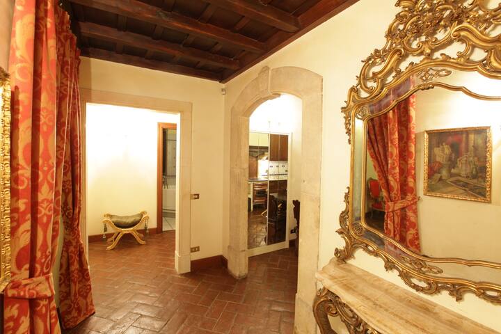 Navona Pantheon Exclusive Spacious Luxury gallery image 4