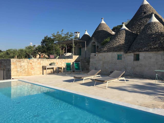 Charming trulli Style “Il Pinnacolo Verde”