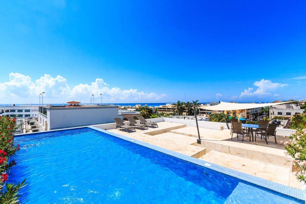 Infinity Pool