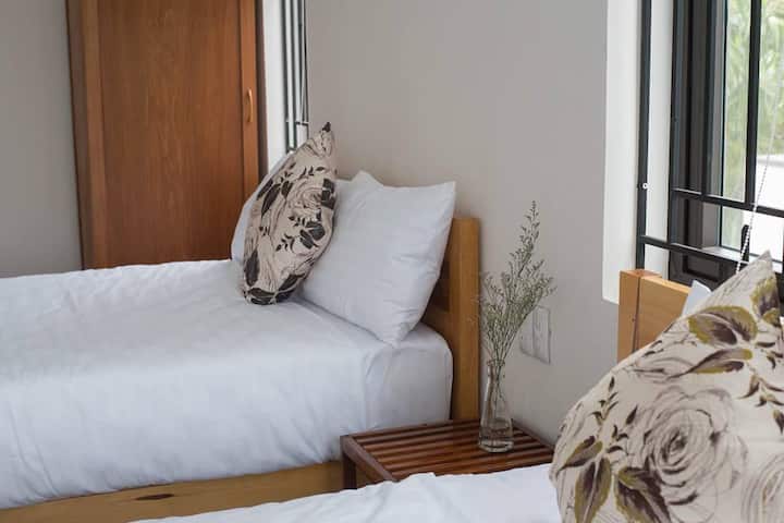 соба со кревет