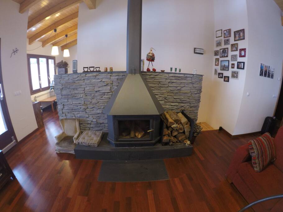Chimenea en el comedor