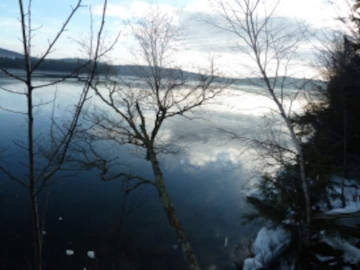 Maine Year Round Lake House Getaway Houses for Rent in Farmington