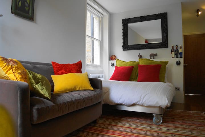 Charming Southbank Studio SE1