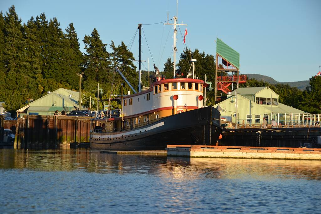 Swept Away Inn our 100ft Tugboat Boats for Rent in Port Alberni