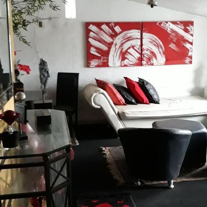 Sala com sofa cama