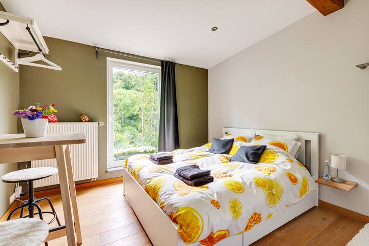 Chumba kilicho na mwonekano wa sehemu ya chini