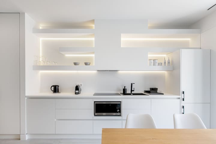 NS PLACE Modern Apartment Acropolis view gallery image 4