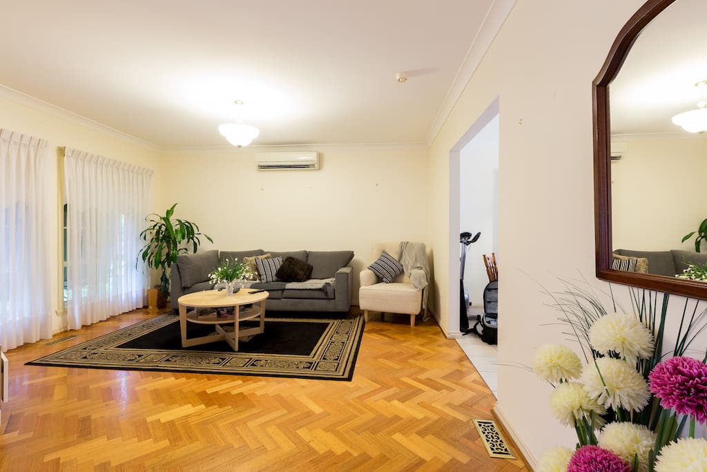 Lounge room
