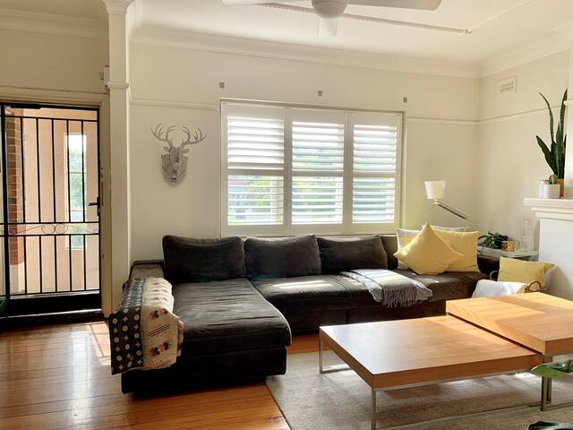 Long term stays – 3 bedrooms, close to Monash Uni gallery image 3