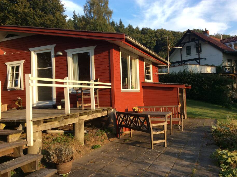 Nærbillede af træhuset