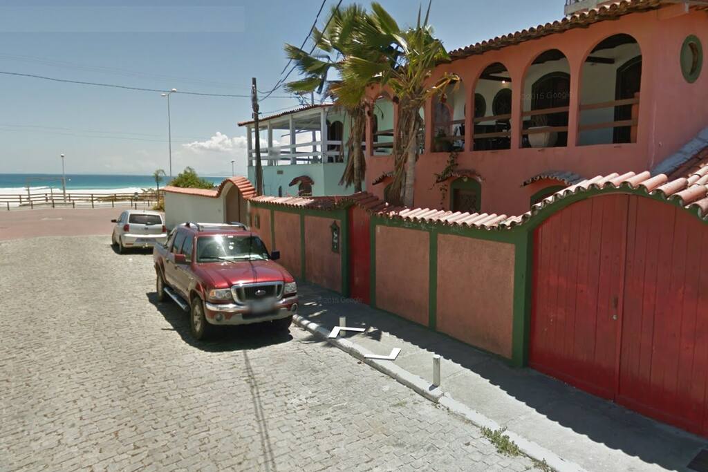 Vista da rua com a proximidade com a praia !!