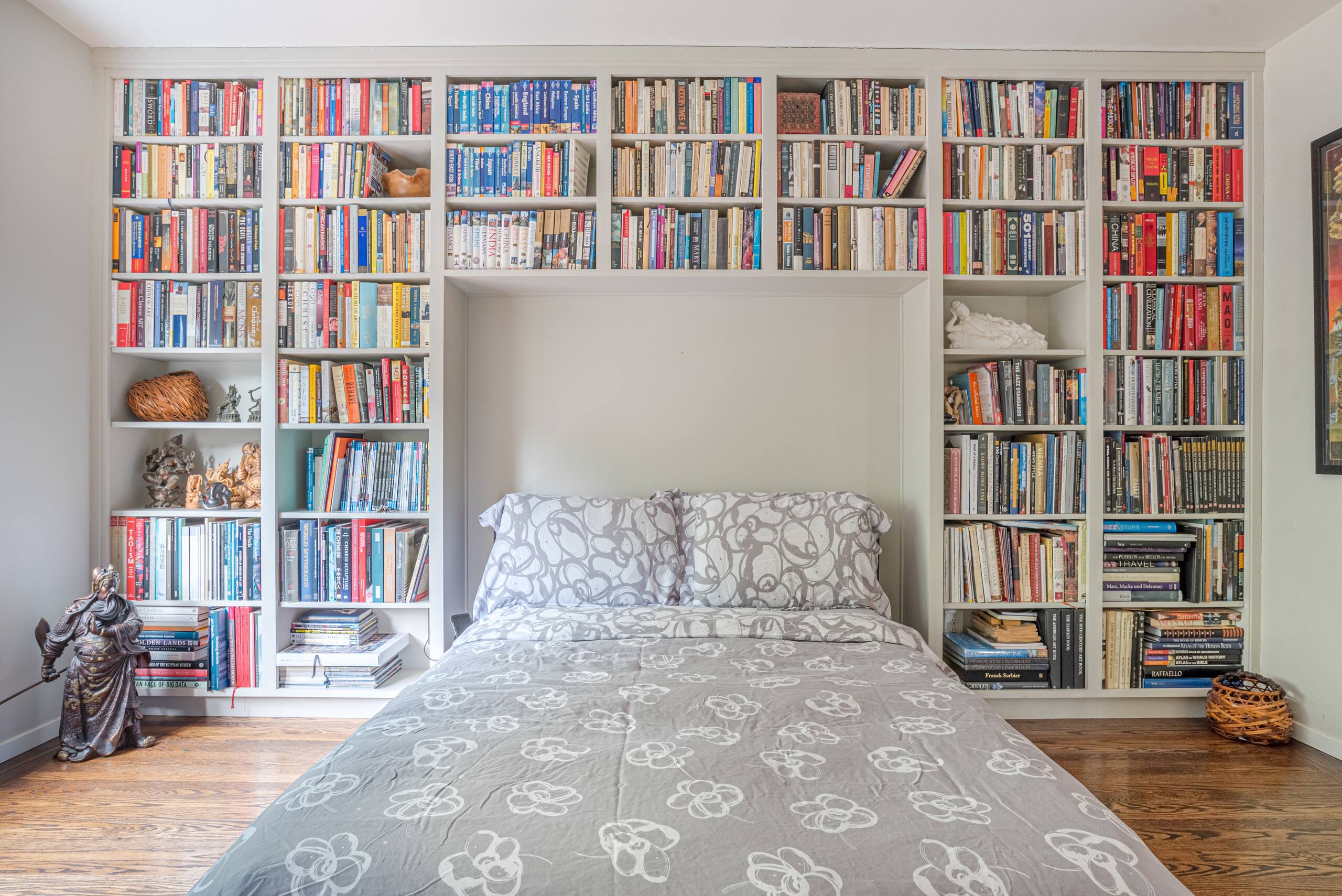 Home in San Francisco · ★4.94 · 4 bedrooms · 4 beds · 3 baths - Image 13