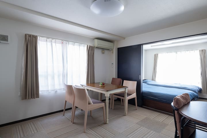 #302【Neat and clean room】Free parking lot + Wi-Fi