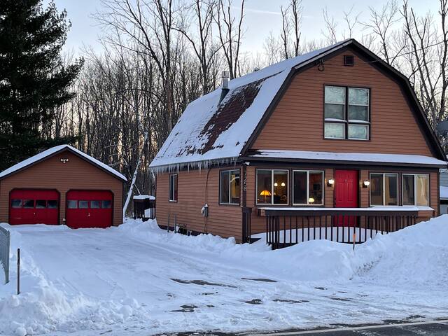 Live in Cuse managed Airbnb listing 2