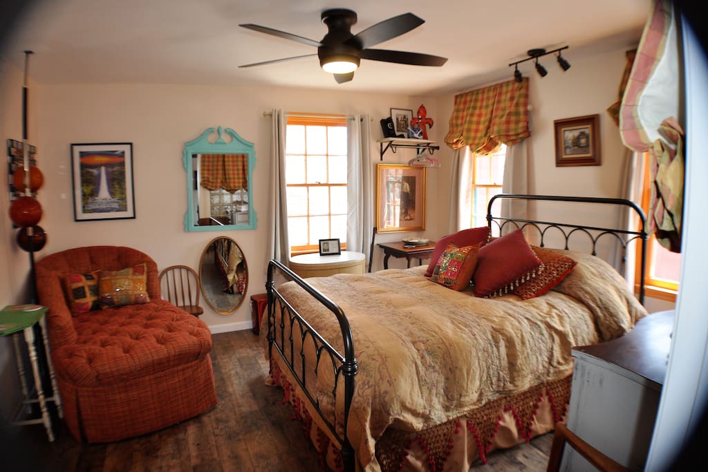 Bedroom 1 and 2 connect (optional)