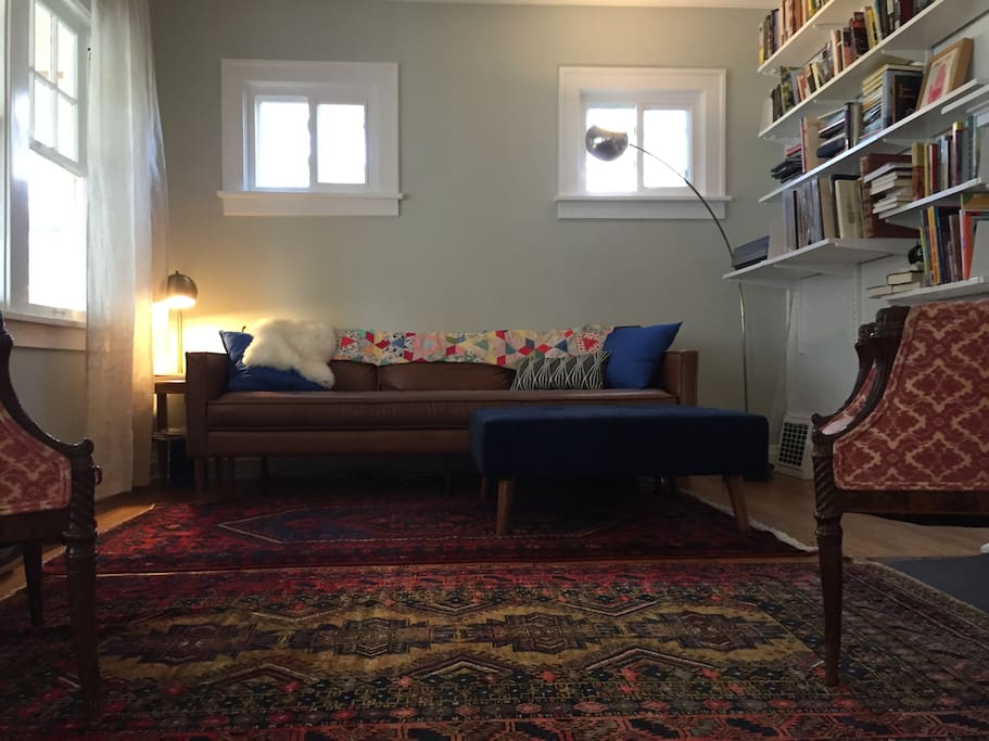 High-quality, comfortable furnishings and lots of books.