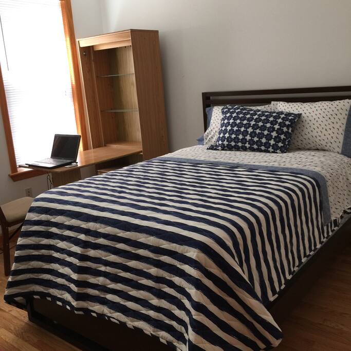 queen size bed