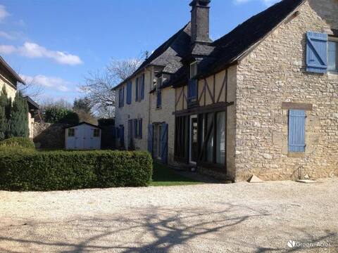 Characterful family residence in the Dordogne