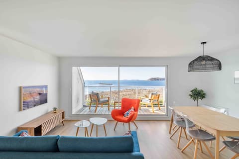 Exceptional housing, "pieds dans l'eau"!